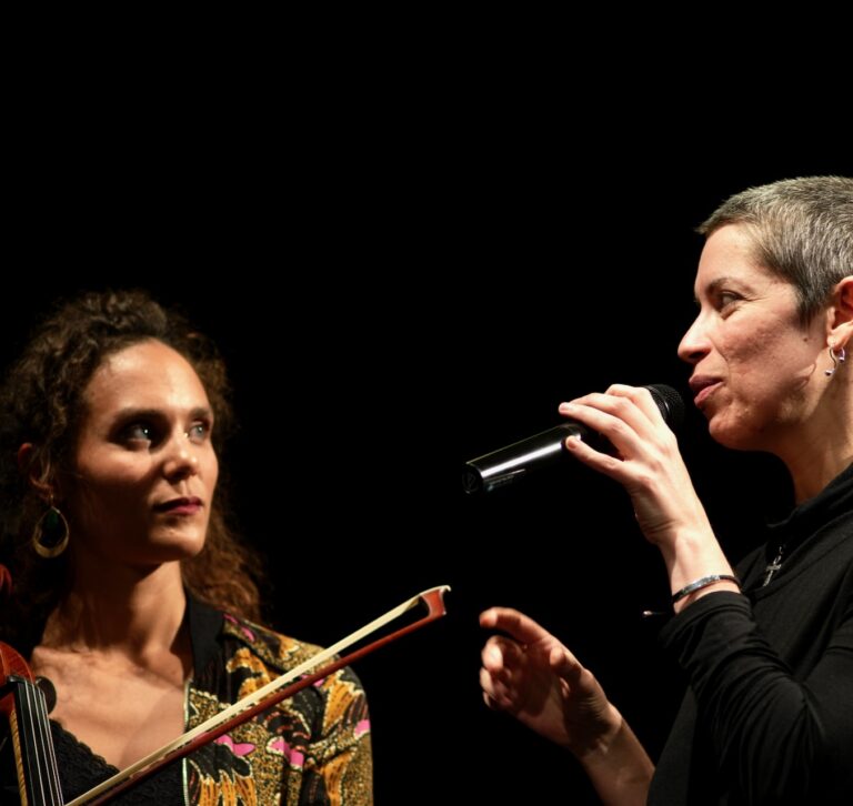 Lola Malique et Myriam OH Alain Freixe ©Luc Greliche / Sources poétiques